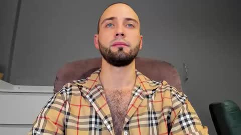 Snapshot of free_man___ chatting on November 14, 2025, 4:22 am Andrew online show from November 14, 2025, 4:22 am