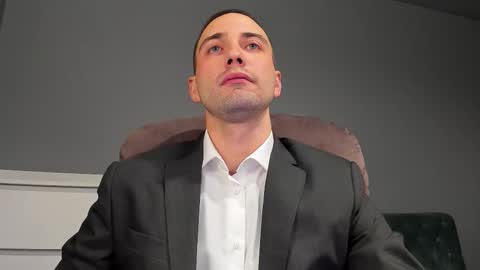 Snapshot of free_man___ chatting on December 1, 2025, 8:36 pm Andrew online show from December 1, 2025, 8:36 pm