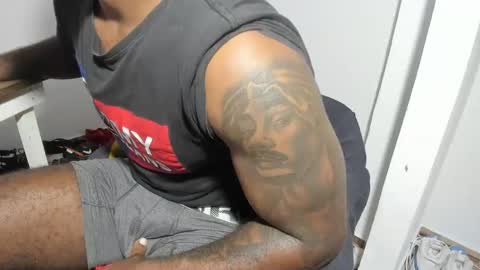 Snapshot of freedom_24 chatting on September 24, 2025, 11:19 pm shakur online show from September 24, 2025, 11:19 pm