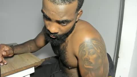 Snapshot of freedom_24 chatting on November 22, 2025, 9:25 pm shakur online show from November 22, 2025, 9:25 pm