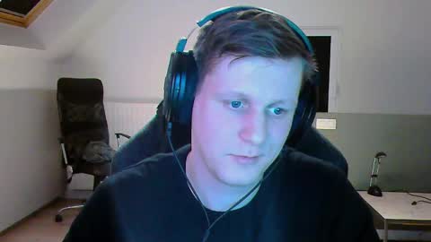 Snapshot of frenchfrieswithmayo chatting on March 10, 2025, 7:40 pm French fries online show from March 10, 2025, 7:40 pm