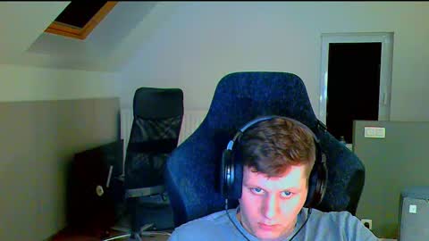 Snapshot of frenchfrieswithmayo chatting on September 25, 2025, 6:33 pm French fries online show from September 25, 2025, 6:33 pm