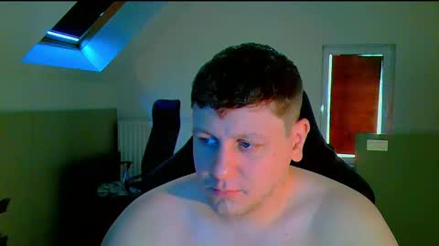 Snapshot of frenchfrieswithmayo chatting on September 28, 2025, 8:42 am French fries online show from September 28, 2025, 8:42 am