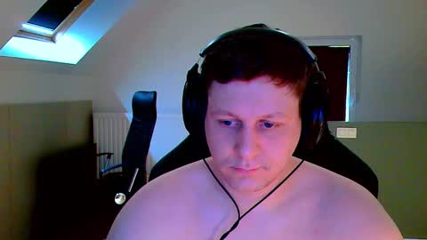 Snapshot of frenchfrieswithmayo chatting on October 12, 2025, 1:54 pm French fries online show from October 12, 2025, 1:54 pm