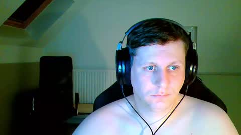 Snapshot of frenchfrieswithmayo chatting on October 25, 2025, 7:30 pm French fries online show from October 25, 2025, 7:30 pm