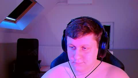 Snapshot of frenchfrieswithmayo chatting on November 8, 2025, 3:34 pm French fries online show from November 8, 2025, 3:34 pm