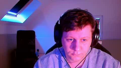 Snapshot of frenchfrieswithmayo chatting on November 9, 2025, 9:40 am French fries online show from November 9, 2025, 9:40 am