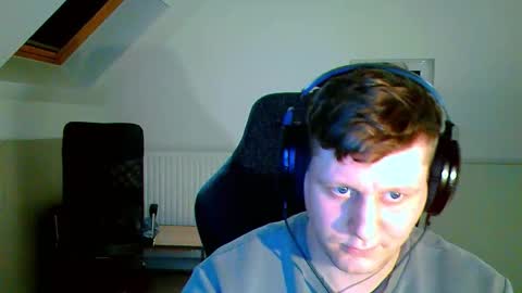 Snapshot of frenchfrieswithmayo chatting on November 13, 2025, 8:52 pm French fries online show from November 13, 2025, 8:52 pm