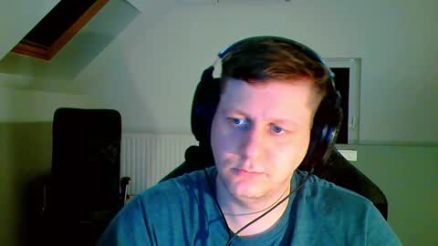 Snapshot of frenchfrieswithmayo chatting on November 17, 2025, 5:19 pm French fries online show from November 17, 2025, 5:19 pm