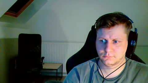 Snapshot of frenchfrieswithmayo chatting on November 19, 2025, 5:24 pm French fries online show from November 19, 2025, 5:24 pm