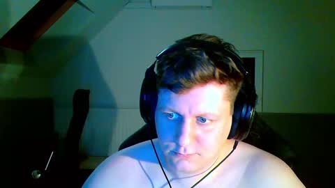 Snapshot of frenchfrieswithmayo chatting on November 24, 2025, 6:51 pm French fries online show from November 24, 2025, 6:51 pm