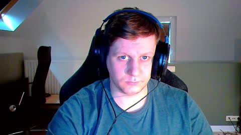 Snapshot of frenchfrieswithmayo chatting on December 2, 2025, 11:15 am French fries online show from December 2, 2025, 11:15 am