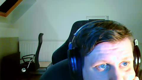 Snapshot of frenchfrieswithmayo chatting on January 6, 2026, 6:00 pm French fries online show from January 6, 2026, 6:00 pm