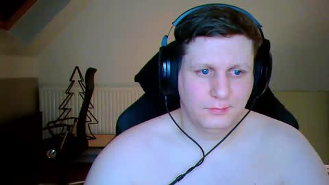 Snapshot of frenchfrieswithmayo chatting on January 9, 2026, 11:39 pm French fries online show from January 9, 2026, 11:39 pm