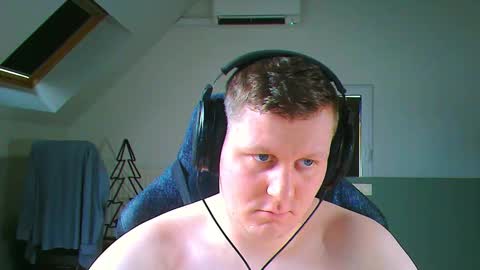 Snapshot of frenchfrieswithmayo chatting on February 22, 2026, 12:58 pm French fries online show from February 22, 2026, 12:58 pm