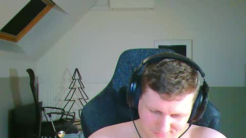 Snapshot of frenchfrieswithmayo chatting on March 6, 2026, 8:27 pm French fries online show from March 6, 2026, 8:27 pm