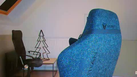 Snapshot of frenchfrieswithmayo chatting on March 14, 2026, 6:13 pm French fries online show from March 14, 2026, 6:13 pm