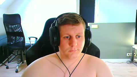 Snapshot of frenchfrieswithmayo chatting on July 15, 2026, 5:18 pm French fries online show from July 15, 2026, 5:18 pm