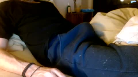 frenchms online show from December 11, 2024, 11:21 pm