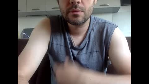 frenchy_from_paris online show from May 2, 2026, 9:03 am