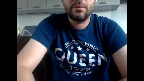 frenchy_from_paris online show from May 9, 2026, 4:23 pm