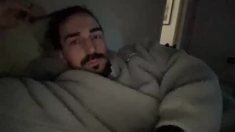 Snapshot of freshitalianguy chatting on November 10, 2025, 4:39 pm ITALIANGUY online show from November 10, 2025, 4:39 pm