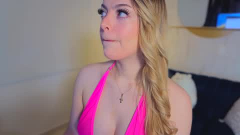 Snapshot of fresita_pink_ chatting on November 21, 2025, 1:26 am fresita_pink_ online show from November 21, 2025, 1:26 am