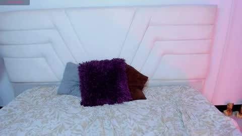 fresitalove01 online show from February 21, 2026, 1:23 pm