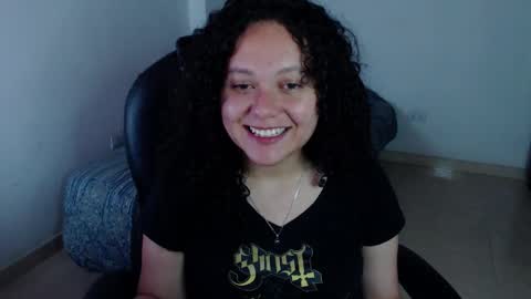 Snapshot of freud_x_louise1 chatting on December 23, 2024, 9:49 am Louise online show from December 23, 2024, 9:49 am