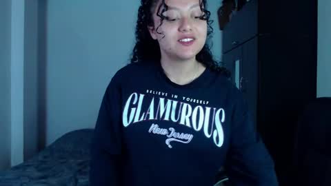 Snapshot of freud_x_louise1 chatting on December 24, 2024, 2:10 am Louise online show from December 24, 2024, 2:10 am