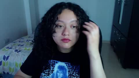 Snapshot of freud_x_louise1 chatting on January 9, 2025, 9:27 am Louise online show from January 9, 2025, 9:27 am