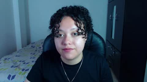 Snapshot of freud_x_louise1 chatting on January 10, 2025, 9:23 am Louise online show from January 10, 2025, 9:23 am