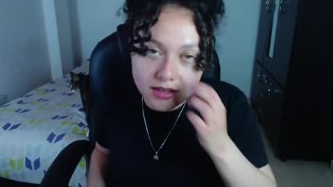 Snapshot of freud_x_louise1 chatting on January 15, 2025, 10:06 am Louise online show from January 15, 2025, 10:06 am