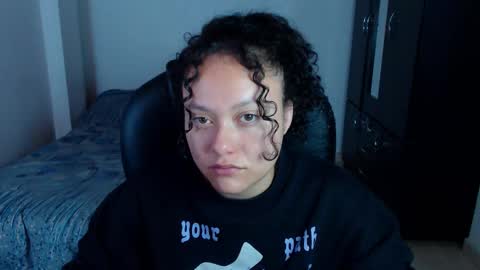 Snapshot of freud_x_louise1 chatting on November 14, 2025, 12:04 pm Louise online show from November 14, 2025, 12:04 pm