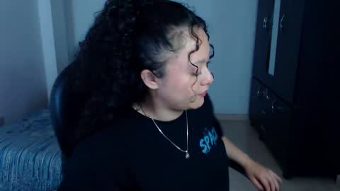 Louise  online show from November 24, 2025, 12:05 pm