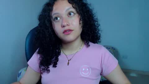 Snapshot of freud_x_louise1 chatting on December 18, 2025, 5:13 am Louise online show from December 18, 2025, 5:13 am