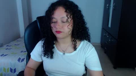 Snapshot of freud_x_louise1 chatting on March 7, 2026, 9:06 am Louise online show from March 7, 2026, 9:06 am