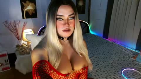 Miss Frea  online show from June 22, 2026, 3:25 am