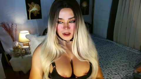 Miss Frea  online show from August 7, 2026, 10:56 pm