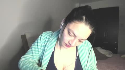 Snapshot of freya_shaik_ chatting on February 21, 2025, 3:01 am freya_shaik_ online show from February 21, 2025, 3:01 am