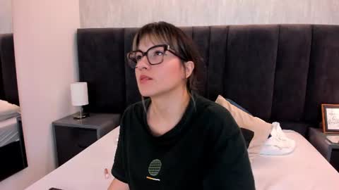 FREYA online show from July 30, 2026, 9:25 pm