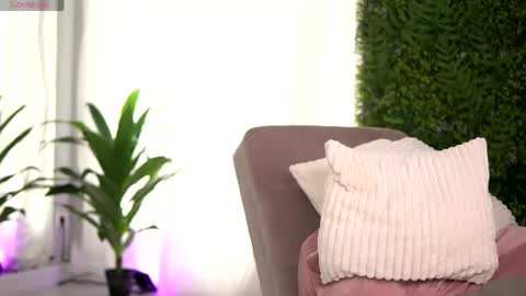 Snapshot of freyaheart chatting on June 2, 2026, 5:31 am freyaheart online show from June 2, 2026, 5:31 am