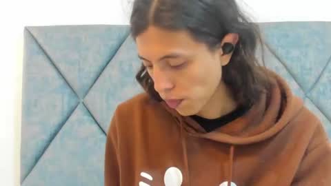 Snapshot of freyamoller_ chatting on August 7, 2026, 7:27 pm FreyaMoller online show from August 7, 2026, 7:27 pm