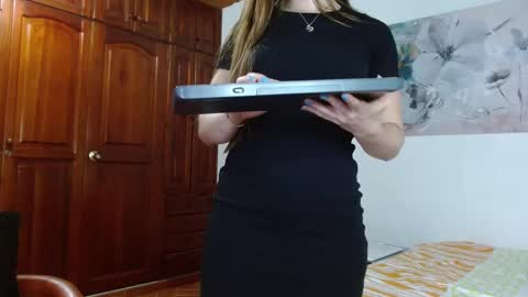 Snapshot of freyanatural chatting on January 11, 2025, 12:22 am freyanatural online show from January 11, 2025, 12:22 am