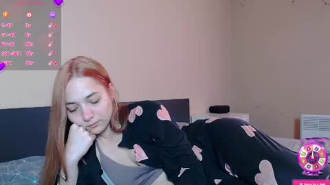 Snapshot of freyaoliver chatting on May 5, 2026, 3:20 pm FreyaOliver online show from May 5, 2026, 3:20 pm