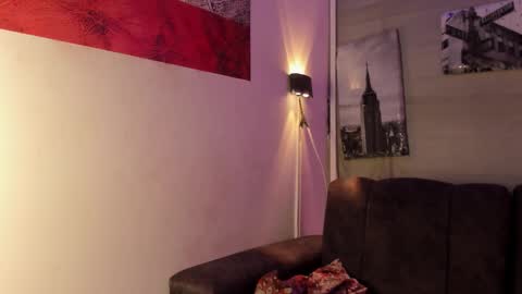 Snapshot of frezzita_ chatting on November 21, 2025, 9:24 pm Frezzita online show from November 21, 2025, 9:24 pm