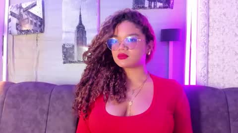 Snapshot of frezzita_ chatting on November 25, 2025, 7:47 pm Frezzita online show from November 25, 2025, 7:47 pm