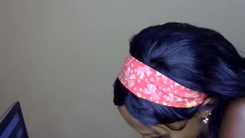 Snapshot of frianebony chatting on February 11, 2026, 2:44 pm Frian online show from February 11, 2026, 2:44 pm