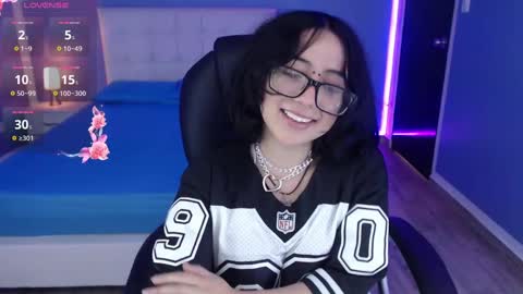 frida_lassi_ online show from December 16, 2024, 3:22 pm