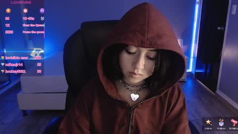 frida_lassi_ online show from January 25, 2025, 2:36 pm